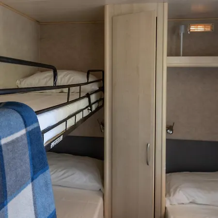 Kemp Glamping Immerso Nel